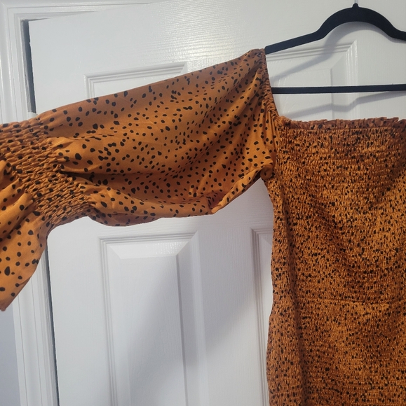 Dress - Picture 3 of 5